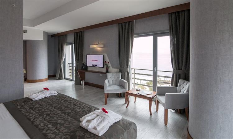 Elite Hotels Darıca CORNER SUITE ODA
